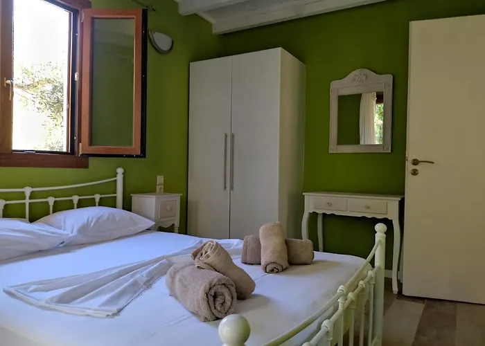 Theonymfi Luxury * Doukades