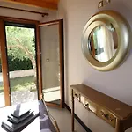 Theonymfi Luxury Apartament *