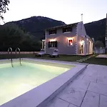 Apartament Theonymfi Luxury