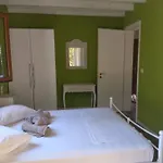 Theonymfi Luxury Apartament *
