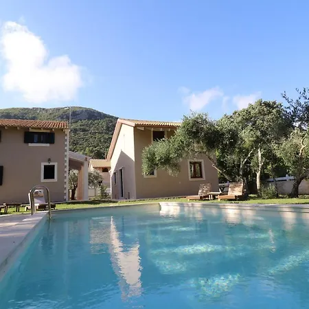 Theonymfi Luxury Doukádes