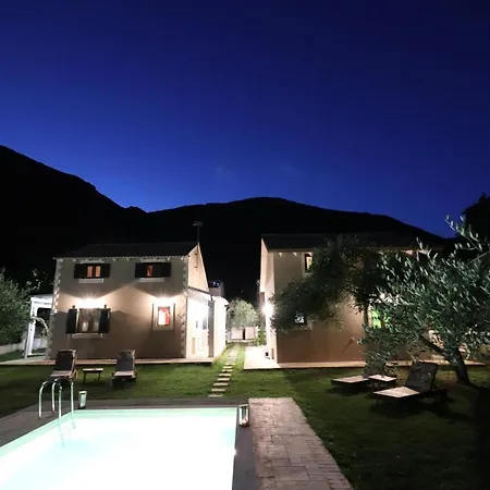 Theonymfi Luxury * Doukádes