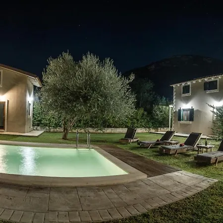 Theonymfi Luxury * Doukades