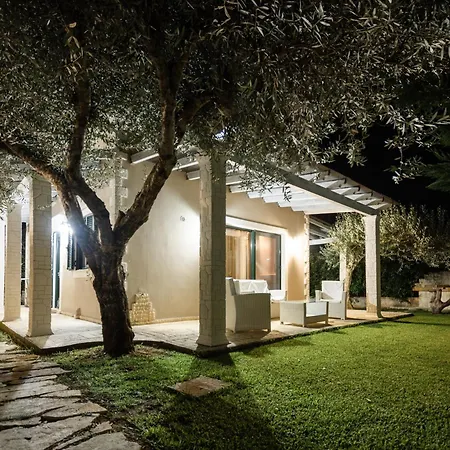 Theonymfi Luxury Apartment