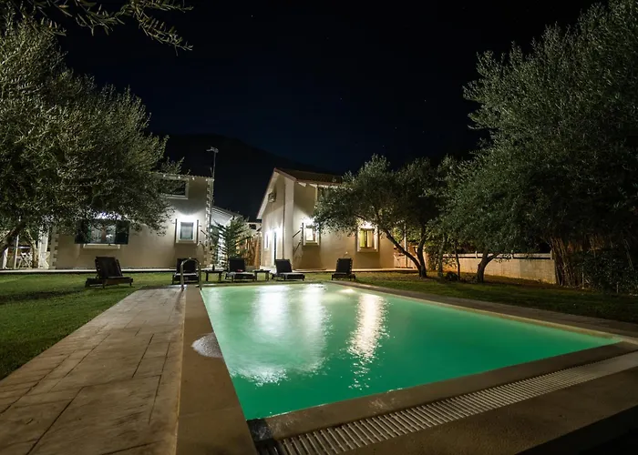 Theonymfi Luxury Διαμέρισμα Δουκάδες