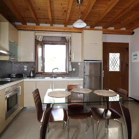 Theonymfi Luxury Apartment