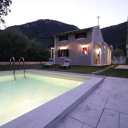 Apartment Theonymfi Luxury