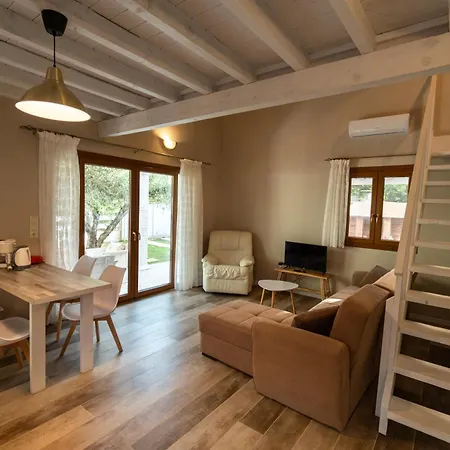 Theonymfi Luxury Apartment Doukades